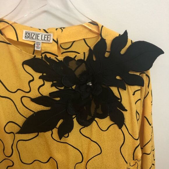 Suzie Lee Blouse Skirt Abstract Print Flower Yellow Black 2 Piece Silk M NWT - Picture 3 of 6